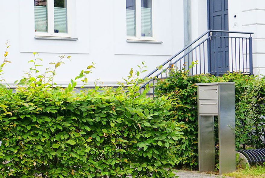 Aus Edelstahl produzierte Briefkastenanlagen und Postkästen mit riesigem Aufnahmevolumen