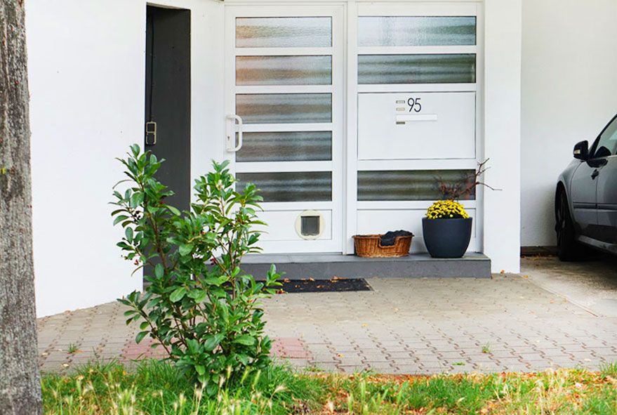 Briefkasten und Anlagenbauformen für Eigenheime die oft für die sichere Postverwahrung verwendet werden