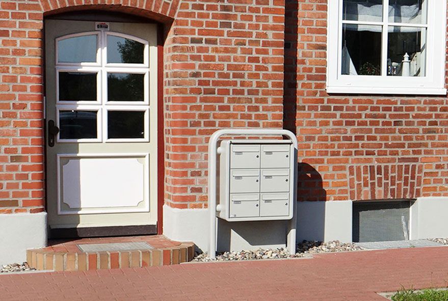 Briefkastenanlage in kompakter Ausführung als platzsparende Variante