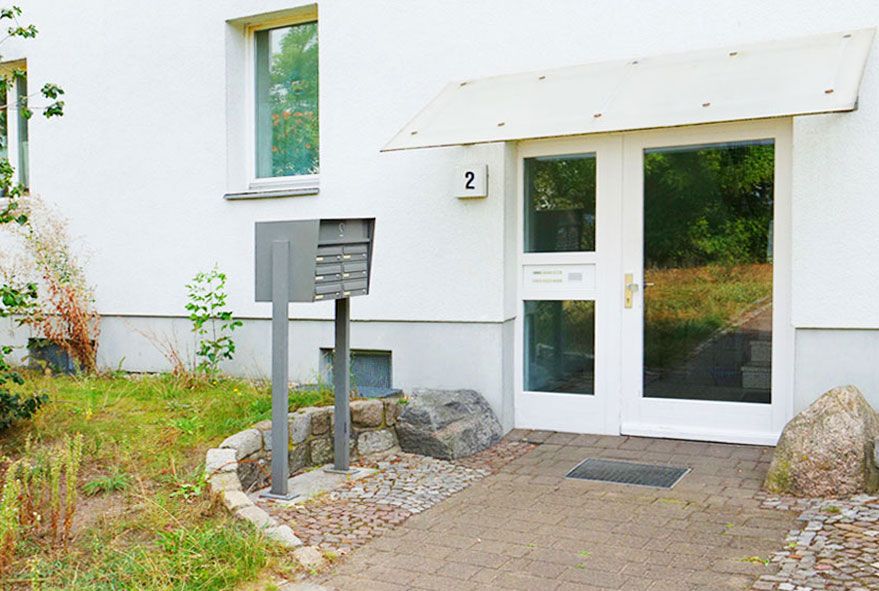 Die Anordnung der Kästen oder Postfächer in der neuen Briefkastenanlage effektiv planen