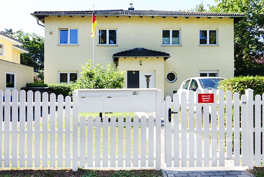 Es ist nicht zwingend erforderlich Briefkastenanlagen und Zaunbriefkästen aus einer Hand zu ordern