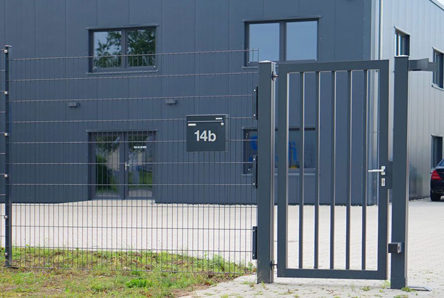 Firmenbriefkästen und Anlagen mit ausreichendem Volumen in beliebiger Stückzahl ordern