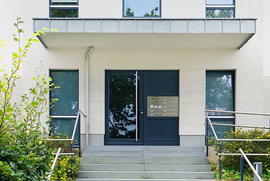 Funktionelle Briefkastenanlagen mit funktioneller und ausgereifter Technik und Elektronik