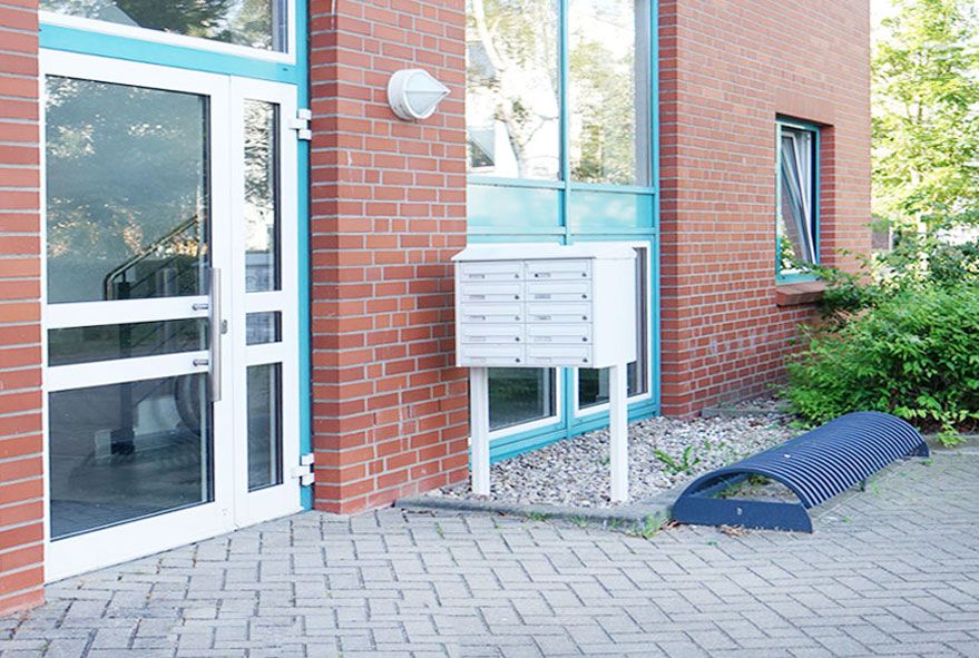 Gutes Preis- Leistungsverhältnis bei Standartausführung von Briefkästen und Anlagen