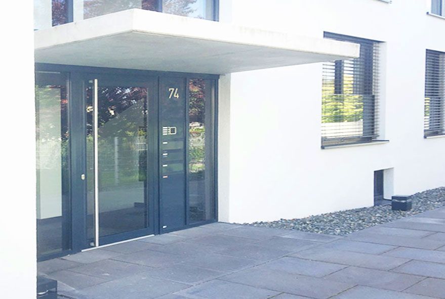 Hauseingänge können mit luxuriösen Briefkastenanlagen erheblich aufgewertet werden