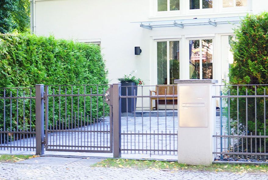 Hoher Sicherheitsstandard bei soliden Briefkästen und Anlagen sind im Onlineshop bestellbar
