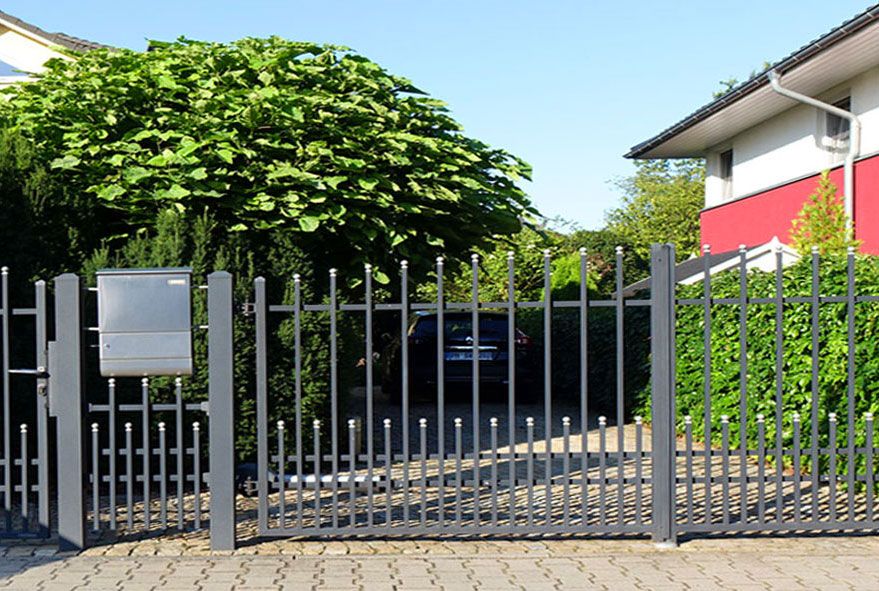 In unzähligen Ausführungen verfügbare Briefkästen und Briefkastenanlagen im Angebot