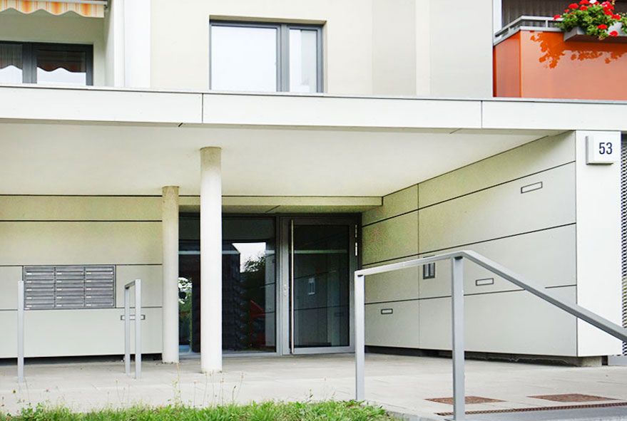 In vielen Formen und Farben und für jedes Einsatzgebiet eine flexible Briefkastenanlage oder einen Einzelkasten bestellen
