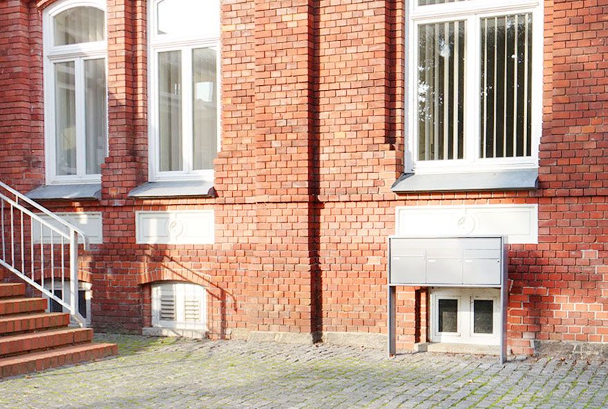 Komplette Briefkastenanlagen mit viel Volumen - passend als auch Behördenbriefkästen