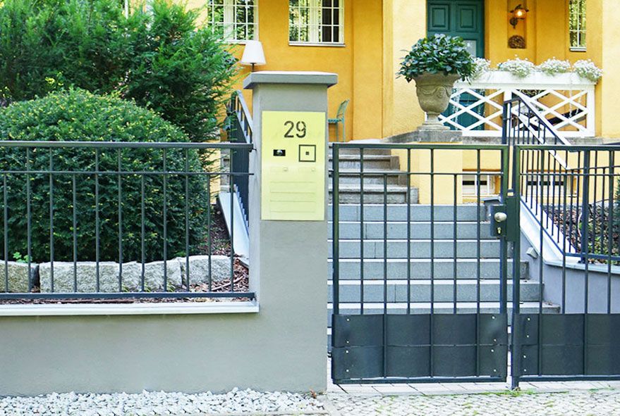 Maßgeschneiderte Briefkastenanlage mit wertiger Ausstrahlung online bestellen