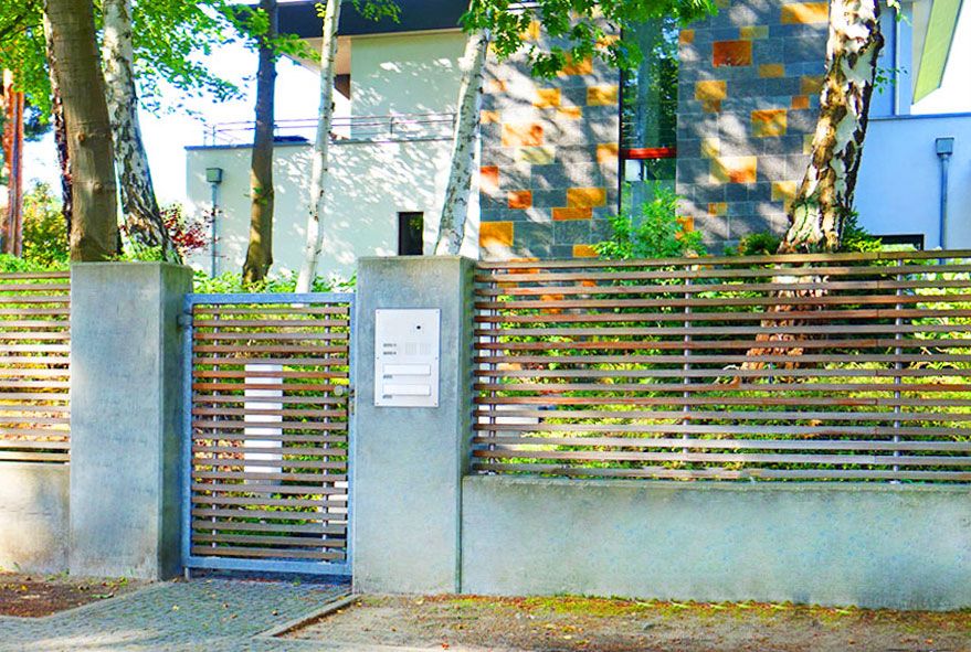Mit professionellen Kommunikationsanlagen ausgestattete Briefkastenanlagen anfertigen lassen