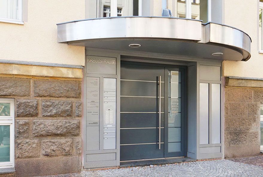 Praktische Briefkastenanlagen für gewerbliche Zwecke die auch optisch zum Eingangsbereich passen