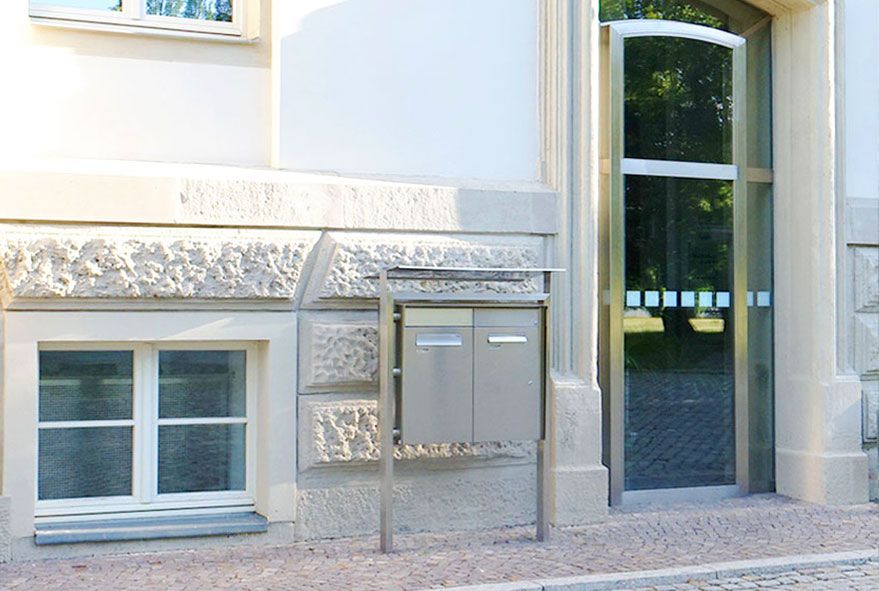Premium-Briefkastenanlage als Spezialanfertigung in bester Qualität aus hochwertigem Edelstahl