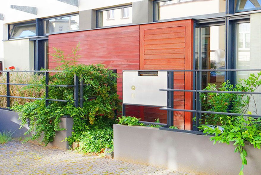 Separat zu montierende Briefkastenanlage als Maßanfertigung auf Kundenwunsch