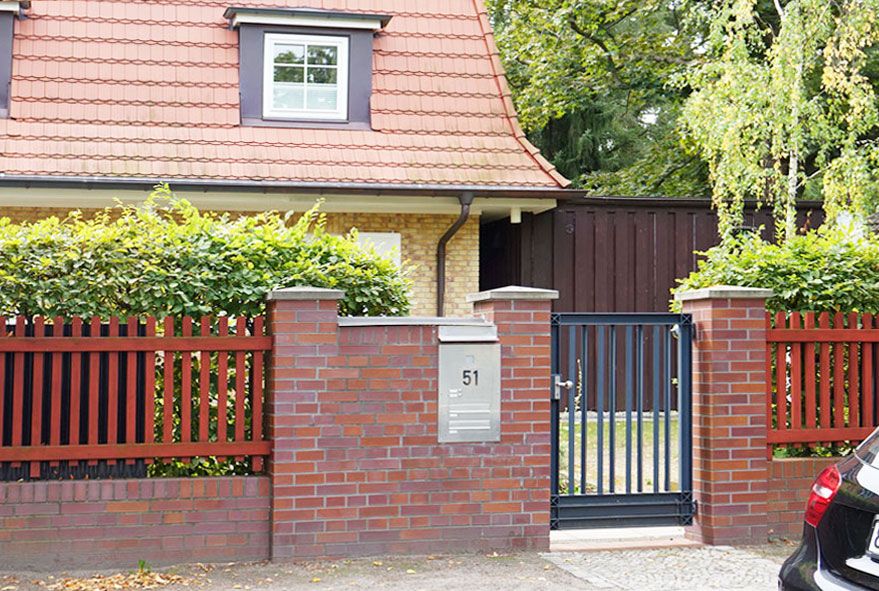 Unterschiede beim Hausbriefkasten oder der Briefkastenanlage gibt es in Form und Farbe
