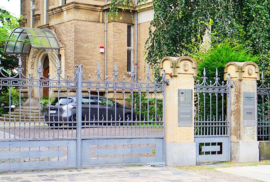 Vermieter müssen im Vorfeld klären welche Briefkastenanlage sich am besten für das Mietshaus geeignet