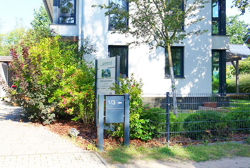 Vorschläge wie eine Briefkastenanlage angebracht oder aufgestellt werden könnte